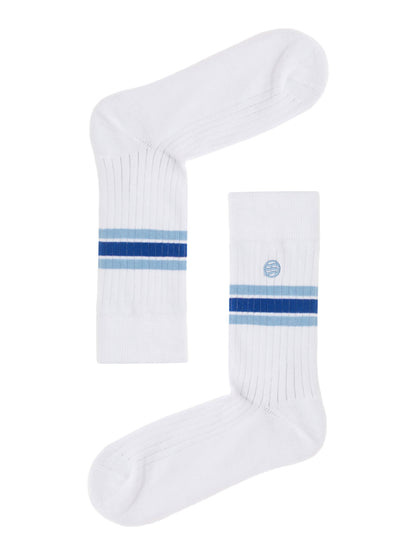 Chaussettes de sport blanches et bleues en coton bio idéales pour le pickleball.